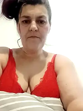 Curvy-Essex-Milf online show from December 13, 2025, 8:04 pm