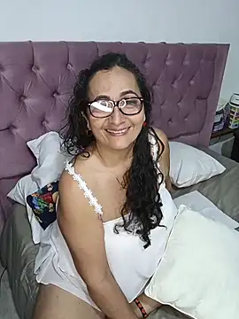 AlessandraLeroy online show from October 29, 2025, 2:10 am