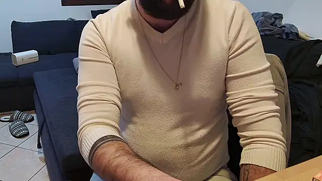 maialinofriuli online show from January 18, 2026, 1:58 pm