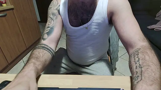 Snapshot of maialinofriuli chatting on October 10, 2025, 10:32 pm maialinofriuli online show from October 10, 2025, 10:32 pm