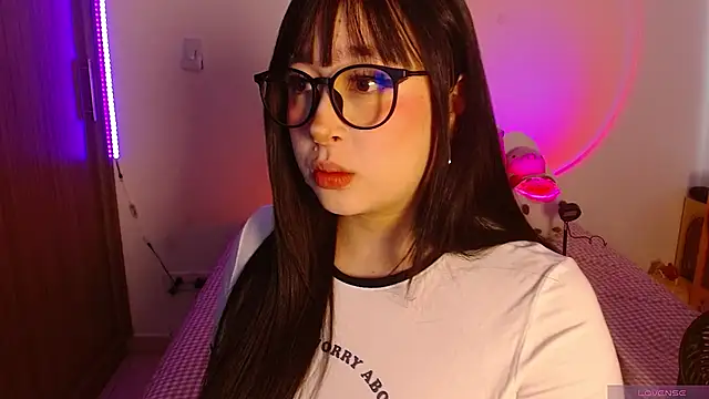 Oliviargf online show from March 6, 2026, 12:22 pm