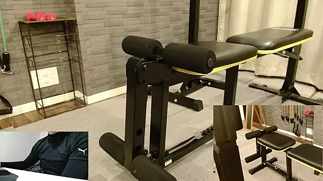 Snapshot of Stretch-man chatting on November 26, 2025, 1:00 pm Stretch-man online show from November 26, 2025, 1:00 pm