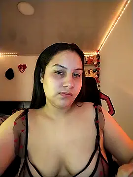 esmeralda jadees online show from May 9, 2026, 8:23 pm