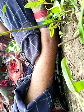 Snapshot of himvilohi08 chatting on September 24, 2025, 4:52 am himvilohi08 online show from September 24, 2025, 4:52 am