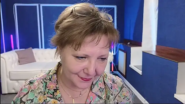 Kira Kenet online show from March 19, 2025, 7:40 am