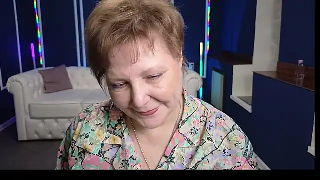 Kira Kenet online show from March 17, 2025, 5:49 pm