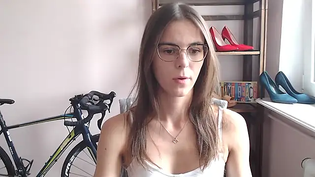 love megi online show from April 20, 2026, 1:35 pm