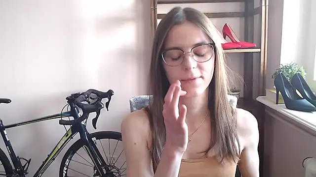 love megi online show from February 26, 2026, 2:28 pm