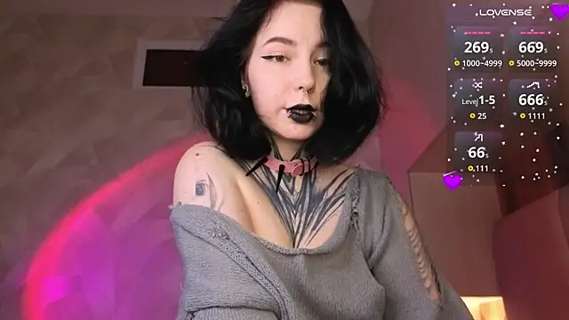 Snapshot of yourvodka chatting on June 27, 2026, 4:35 pm yourvodka online show from June 27, 2026, 4:35 pm