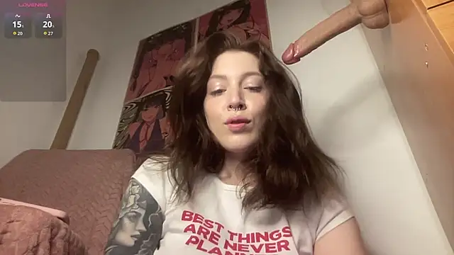 Snapshot of Bella_Gloria chatting on October 28, 2025, 5:56 pm Bella Gloria online show from October 28, 2025, 5:56 pm