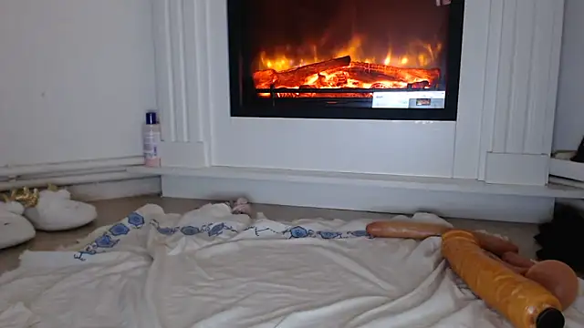 Snapshot of ElssaRush chatting on November 29, 2025, 12:49 pm ElssaRush online show from November 29, 2025, 12:49 pm