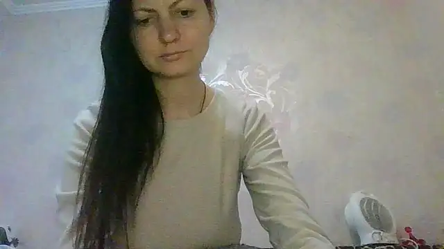 AliseWats online show from April 19, 2026, 8:00 pm