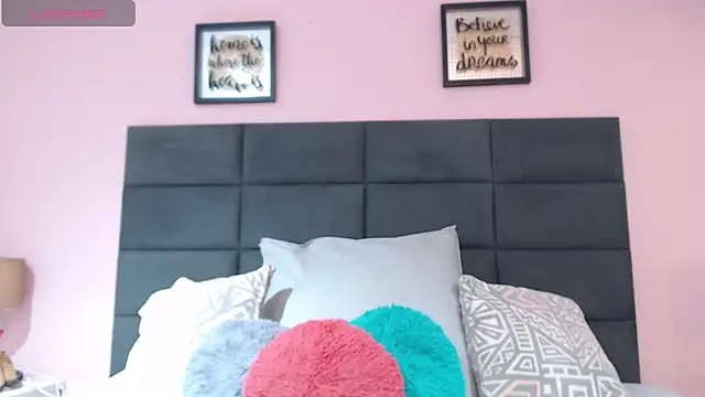 SophiaQueens online show from September 13, 2025, 8:09 pm