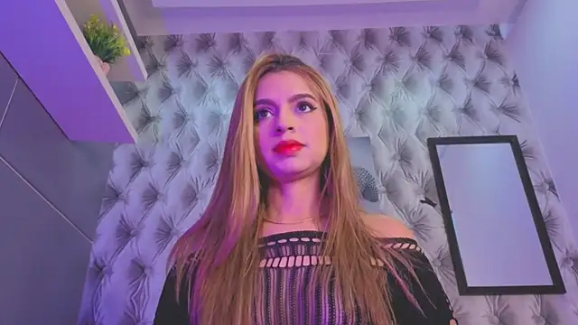 Snapshot of _Gabytaylor chatting on November 10, 2025, 11:37 am Gabytaylor online show from November 10, 2025, 11:37 am