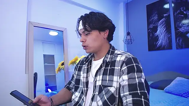 Snapshot of Draco_collins chatting on October 9, 2025, 8:09 pm Draco collins online show from October 9, 2025, 8:09 pm