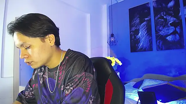 Snapshot of Draco_collins chatting on September 18, 2025, 8:23 pm Draco collins online show from September 18, 2025, 8:23 pm