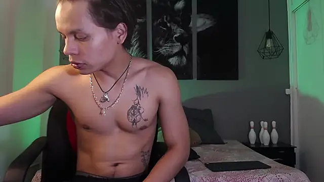 Snapshot of Draco_collins chatting on November 10, 2025, 6:57 pm Draco collins online show from November 10, 2025, 6:57 pm