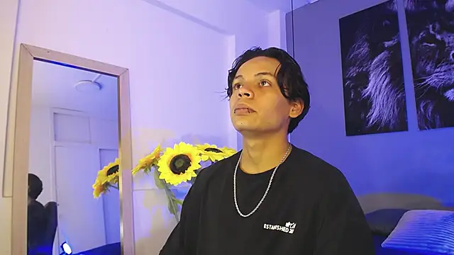 Snapshot of Draco_collins chatting on October 8, 2025, 7:58 pm Draco collins online show from October 8, 2025, 7:58 pm