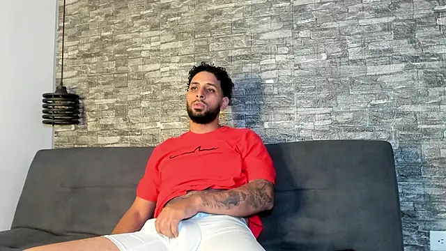 Snapshot of ASHLEY_AND_ASH chatting on November 4, 2025, 11:41 pm ASHLEY AND ASH online show from November 4, 2025, 11:41 pm