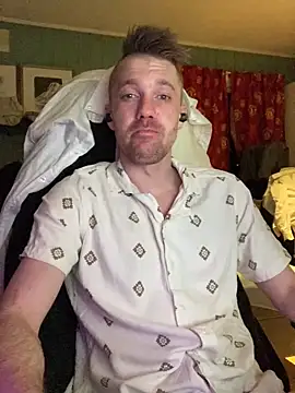 93tomten online show from March 18, 2025, 7:22 pm