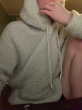 93tomten online show from March 8, 2025, 12:22 am