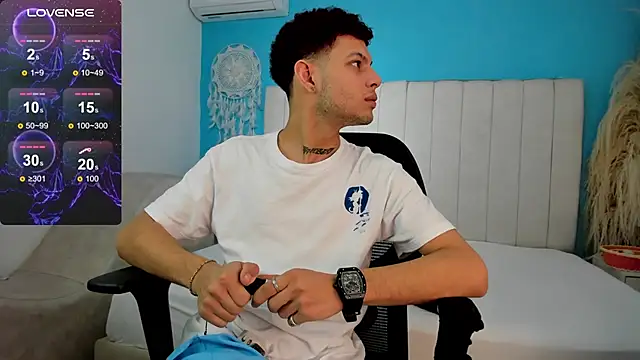 LyamBoys  online show from March 7, 2025, 1:51 pm