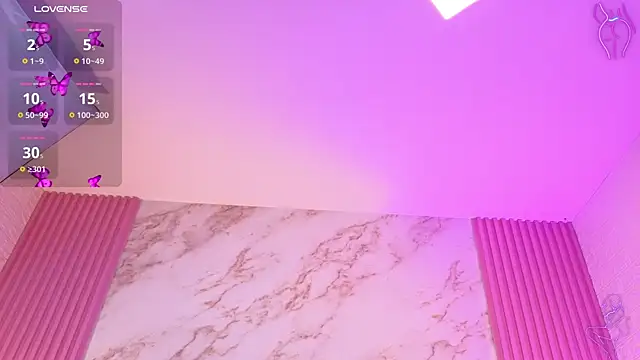 goldilockss15 online show from January 14, 2026, 3:21 am