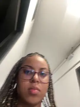 AlesiaCooper online show from October 15, 2025, 8:17 pm