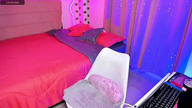 Vickysth online show from March 8, 2026, 11:08 pm