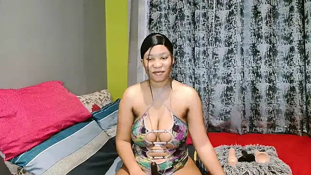 Tallwildnspicey98 online show from April 9, 2026, 3:41 am