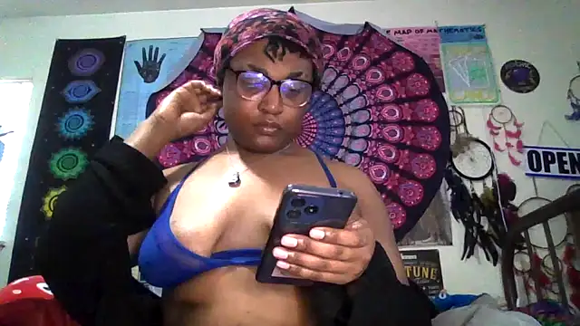 GardeniaFields online show from February 28, 2026, 9:58 pm