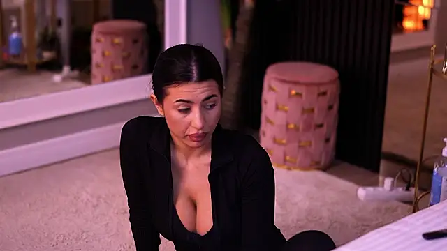 TanyaVonDe online show from March 17, 2026, 6:00 pm