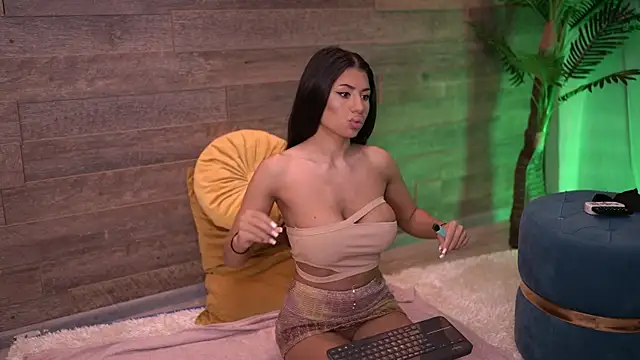 Snapshot of TanyaVonDe chatting on September 25, 2025, 4:35 pm TanyaVonDe online show from September 25, 2025, 4:35 pm