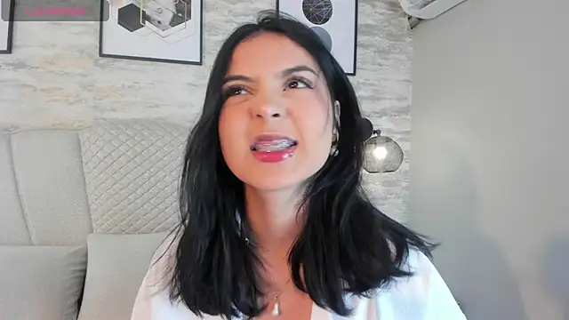 Snapshot of kanna_02 chatting on October 22, 2025, 11:09 am kanna 02 online show from October 22, 2025, 11:09 am