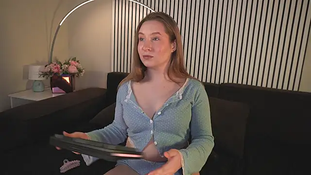 saint trisha online show from February 28, 2026, 8:41 pm