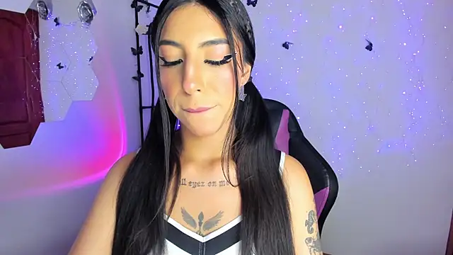 Snapshot of Kendramillerr_1 chatting on March 18, 2025, 11:09 pm Kendramillerr 1 online show from March 18, 2025, 11:09 pm