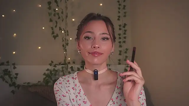 Snapshot of EditaBails chatting on November 2, 2025, 7:08 pm EditaBails online show from November 2, 2025, 7:08 pm