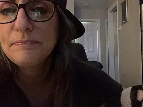 Snapshot of KittyKat_LoLo chatting on March 10, 2025, 2:16 pm KittyKat LoLo online show from March 10, 2025, 2:16 pm