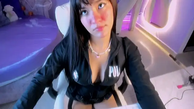 Snapshot of auroracute02 chatting on October 23, 2025, 1:10 pm auroracute02 online show from October 23, 2025, 1:10 pm