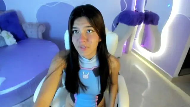 Snapshot of auroracute02 chatting on September 13, 2025, 1:55 pm auroracute02 online show from September 13, 2025, 1:55 pm