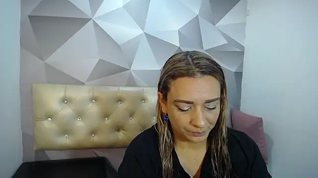 Milf-Prettyboobs online show from December 14, 2025, 10:43 am