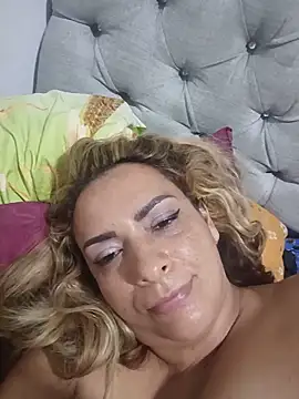 Snapshot of Milf-Prettyboobs chatting on May 31, 2026, 4:18 am Milf-Prettyboobs online show from May 31, 2026, 4:18 am