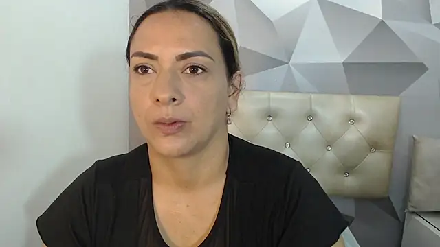 Milf-Prettyboobs online show from April 10, 2026, 10:55 am