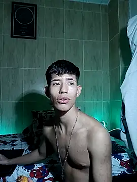 dareck 18 online show from February 24, 2026, 5:52 am