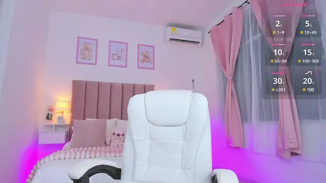 Snapshot of miasweet_16 chatting on March 22, 2025, 11:09 pm miasweet 16 online show from March 22, 2025, 11:09 pm