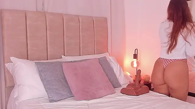 Tefy-Rose online show from February 10, 2026, 5:39 am