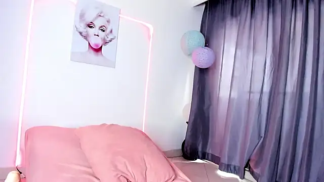 sweet cinamon online show from October 20, 2025, 2:17 pm