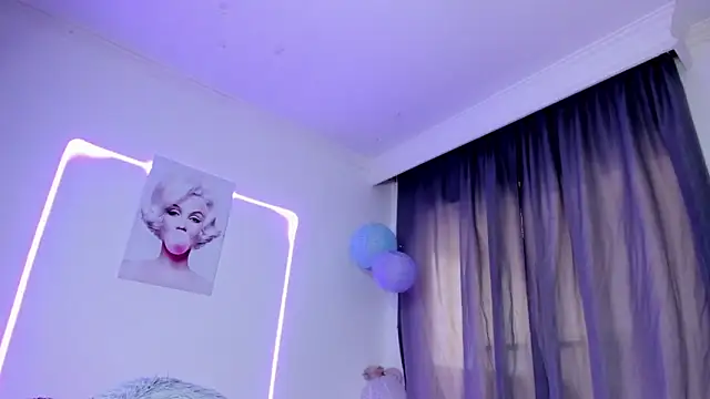 Snapshot of sweet_cinamon chatting on February 2, 2026, 7:57 pm sweet cinamon online show from February 2, 2026, 7:57 pm