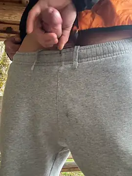 Buroo97 online show from April 19, 2026, 5:14 pm