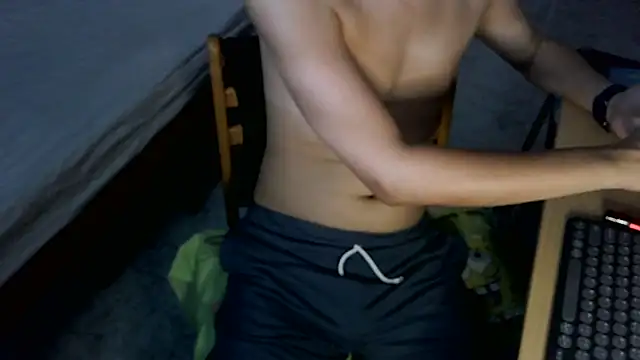 Snapshot of mak_mark92 chatting on October 5, 2025, 5:09 am mak mark92 online show from October 5, 2025, 5:09 am